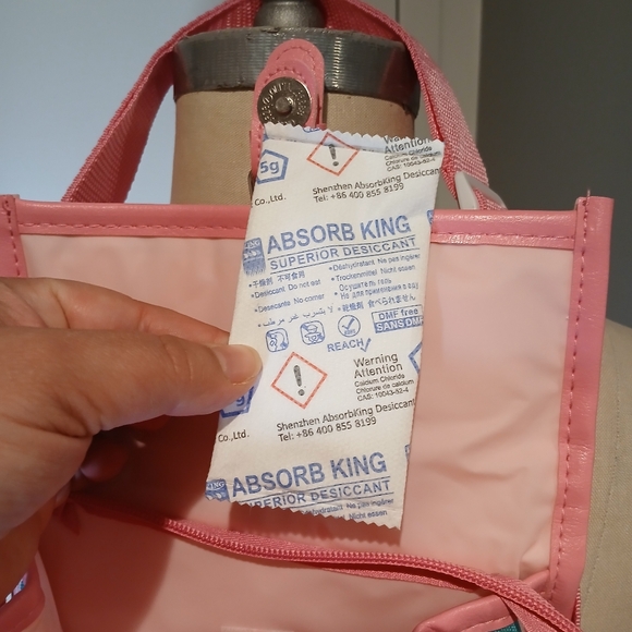 NWOT Ollie & Olivia Pink and Teal Striped Insulated Bag - Picture 9 of 9